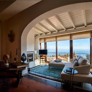  Bed & Breakfast Casa Arico & Shatulle Italy