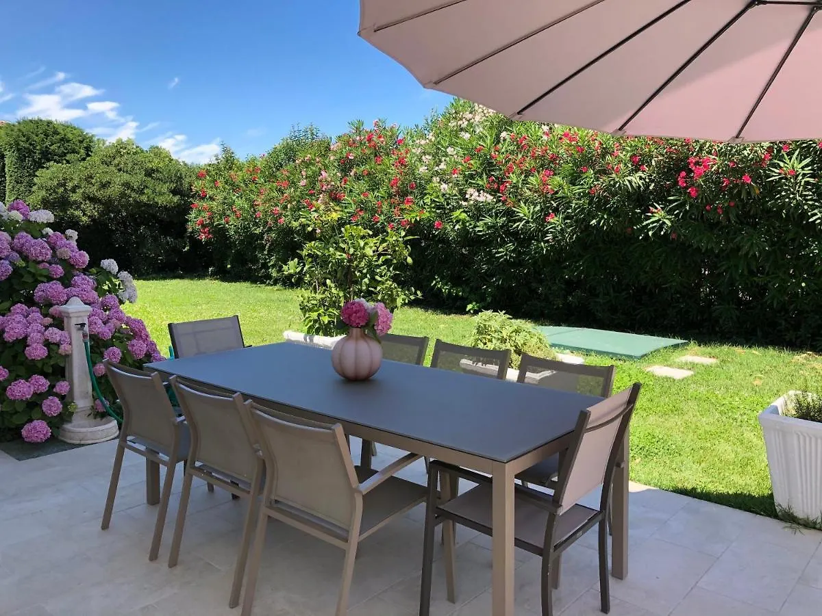 *** Bed & Breakfast Bed And Breakfast Da Beatrice Sirmione Italy