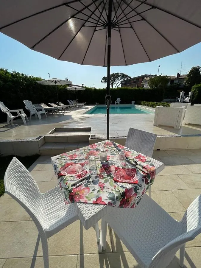 Bed And Breakfast Da Beatrice Sirmione 3*,  Italy